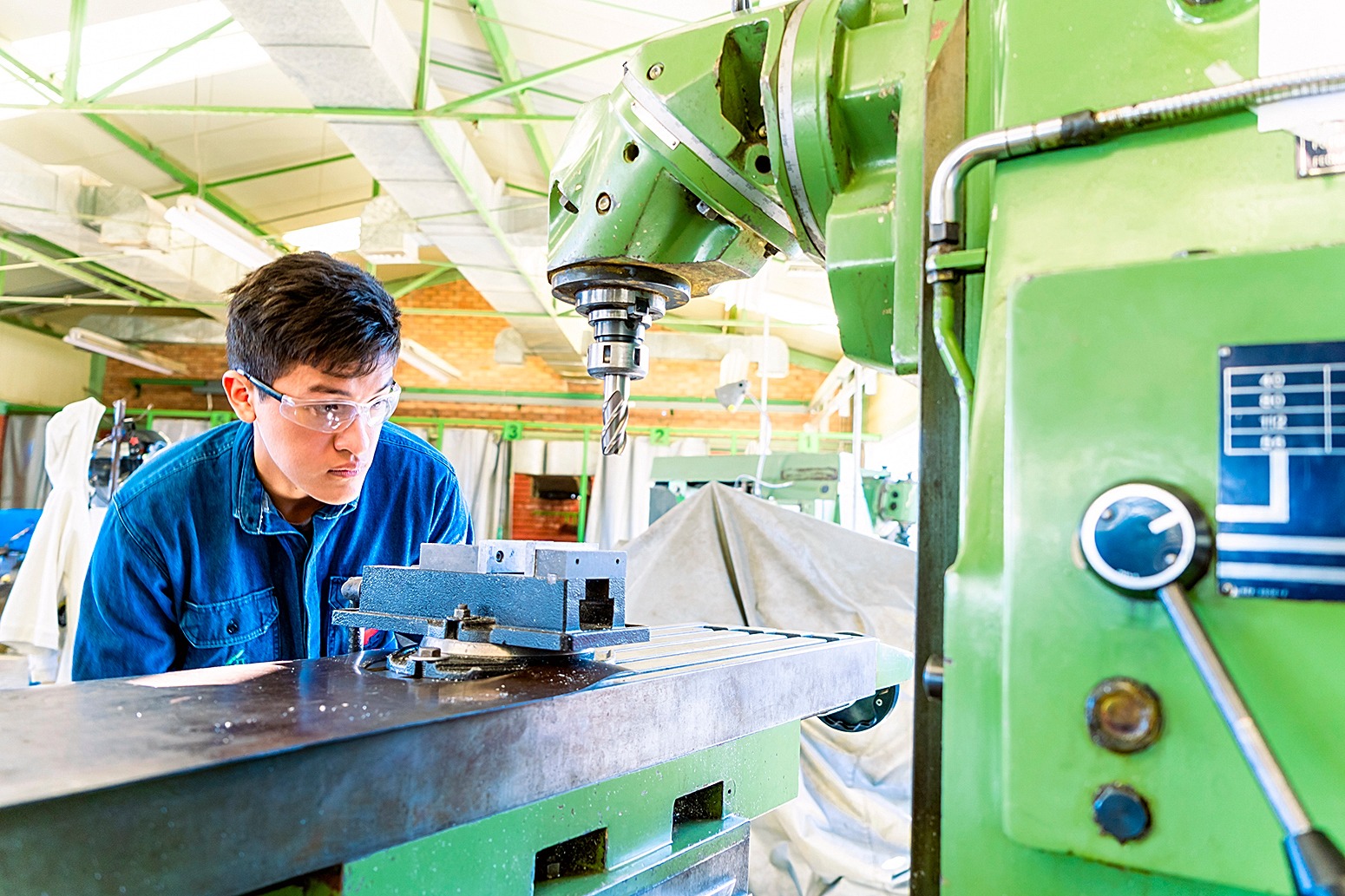 Industrias Peñoles reafirma su compromiso con la juventud mexicana a través de la educación y el desarrollo comunitario